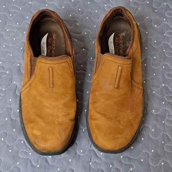 Men’s Size 8 Skechers Brown Suede Slip-On Loafers - Beautiful Color! - Picture 1 of 6